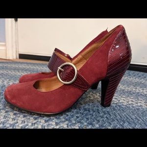 Sofft Florence burgundy suede and patent heels